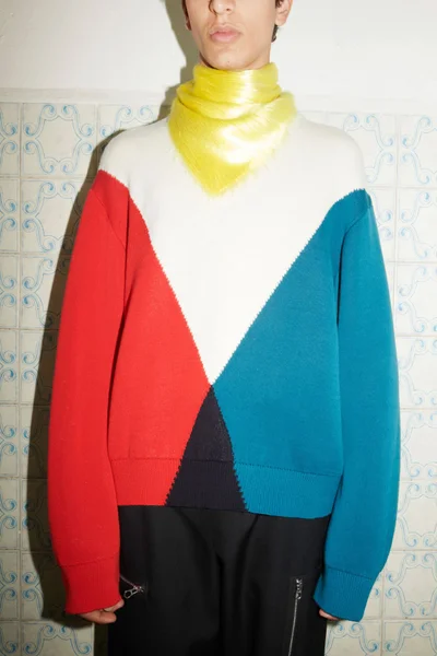 Look 27